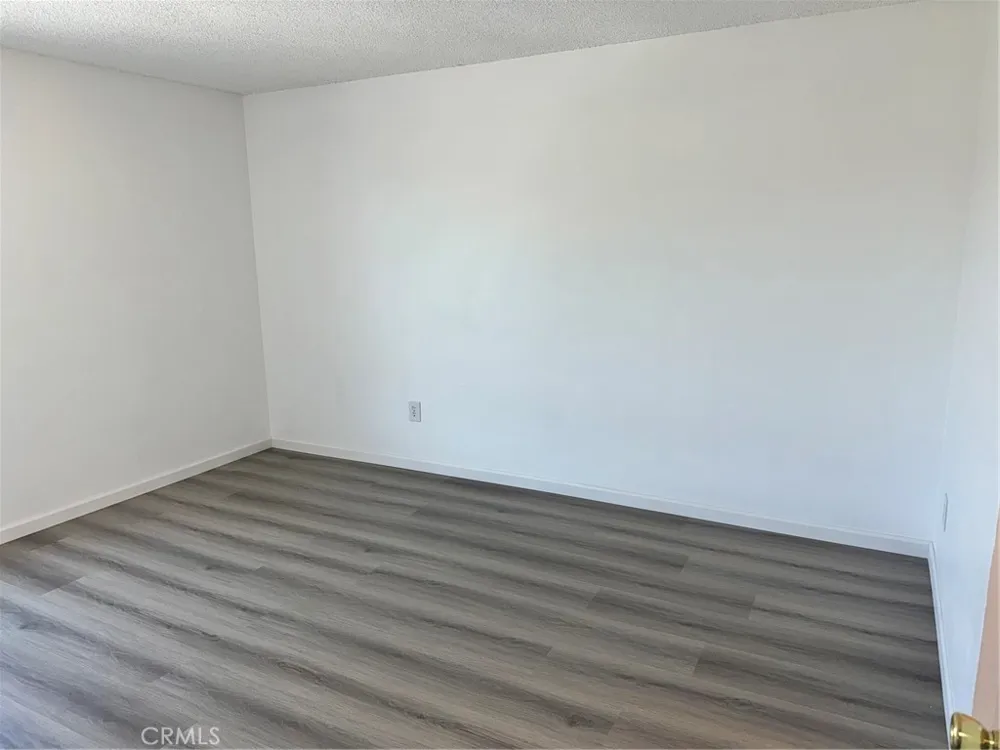 10331 Lindley #229 Porter Ranch, CA 91326