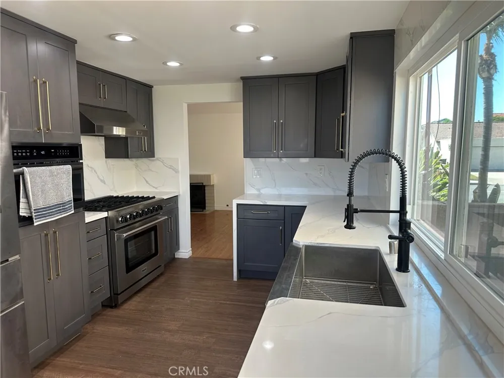 9684 Avenida Monterey Cypress, CA 90630