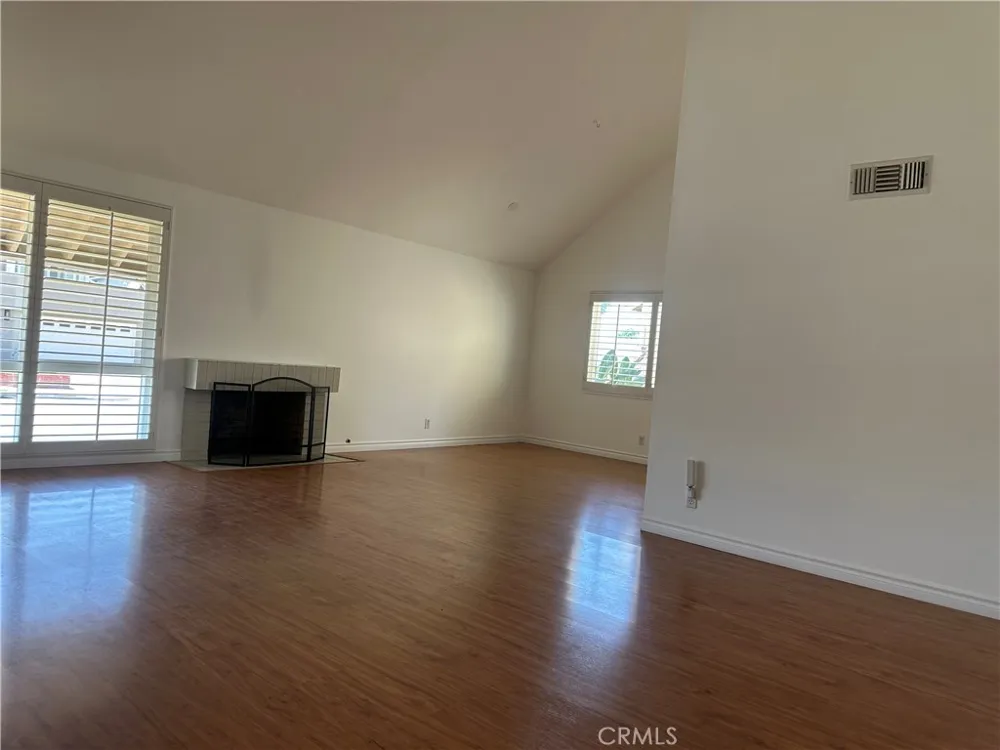 9684 Avenida Monterey Cypress, CA 90630