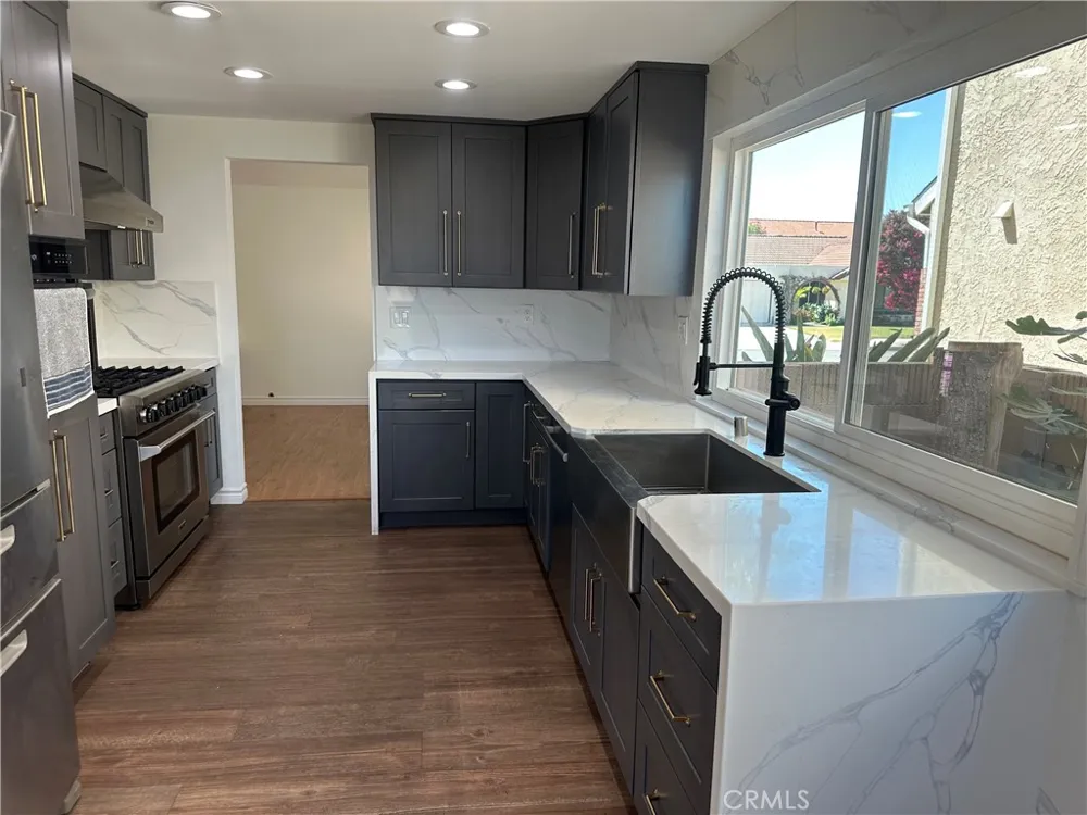 9684 Avenida Monterey Cypress, CA 90630