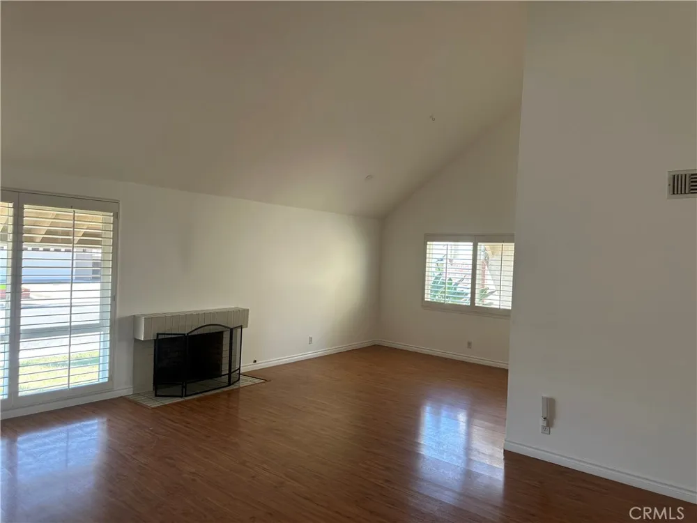 9684 Avenida Monterey Cypress, CA 90630