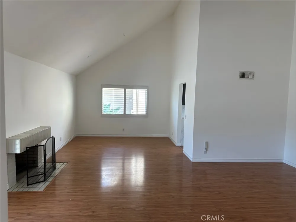 9684 Avenida Monterey Cypress, CA 90630