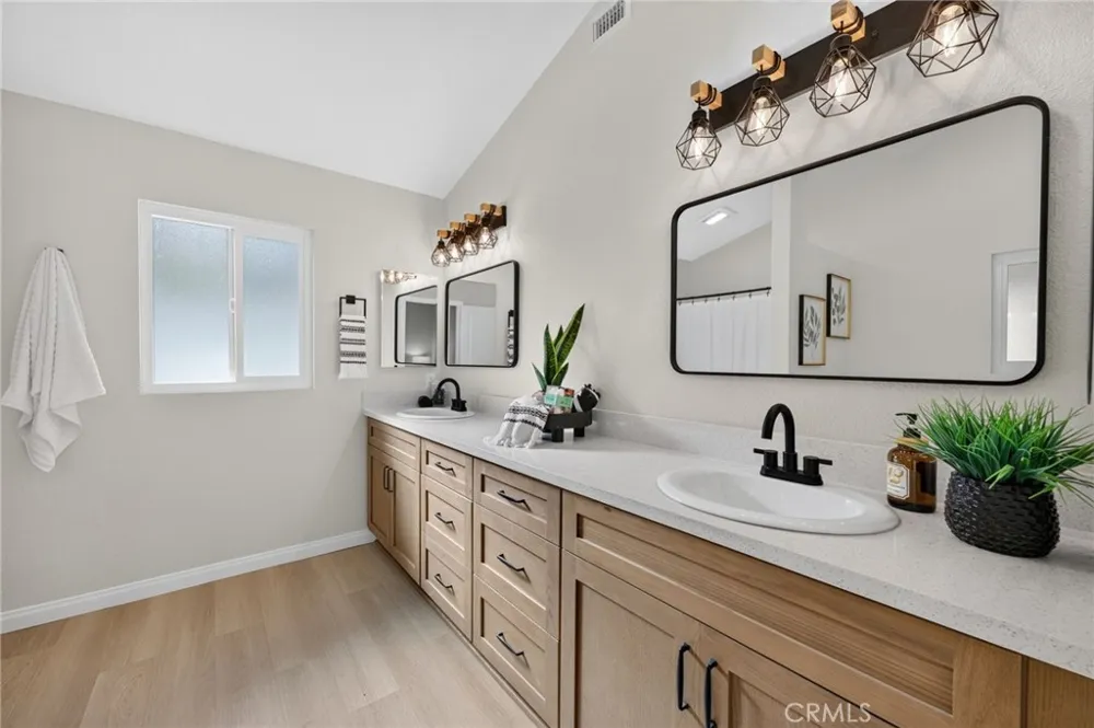 24441 Calle Tassjara Murrieta, CA 92562