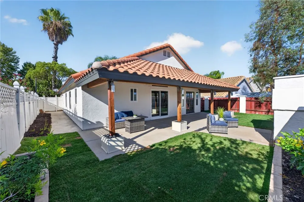 24441 Calle Tassjara Murrieta, CA 92562