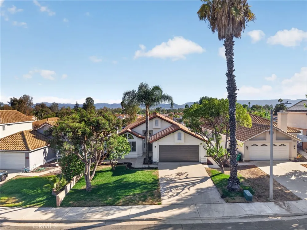24441 Calle Tassjara Murrieta, CA 92562