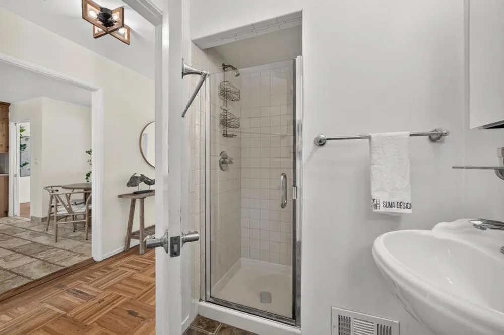 172 Shoreview Avenue Pacifica, CA 94044