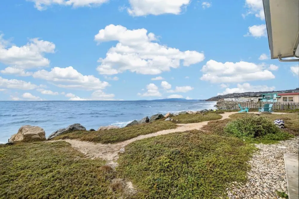 172 Shoreview Avenue Pacifica, CA 94044