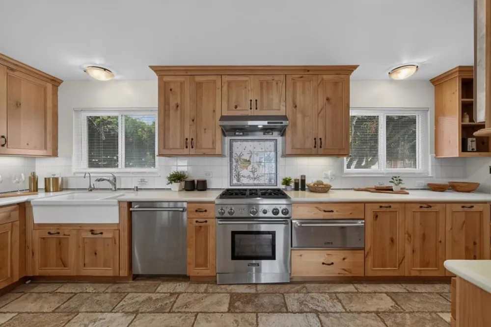 172 Shoreview Avenue Pacifica, CA 94044