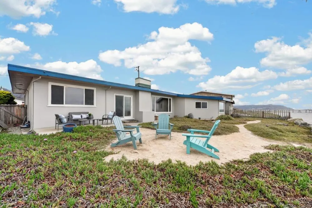 172 Shoreview Avenue Pacifica, CA 94044