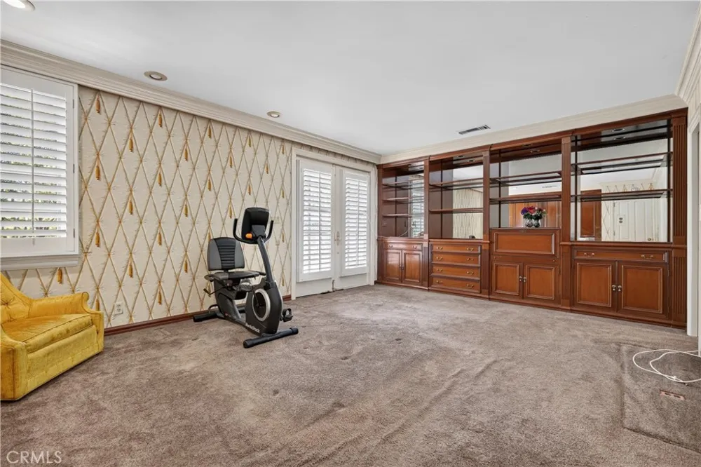 2418 S Buenos Aires Covina, CA 91724