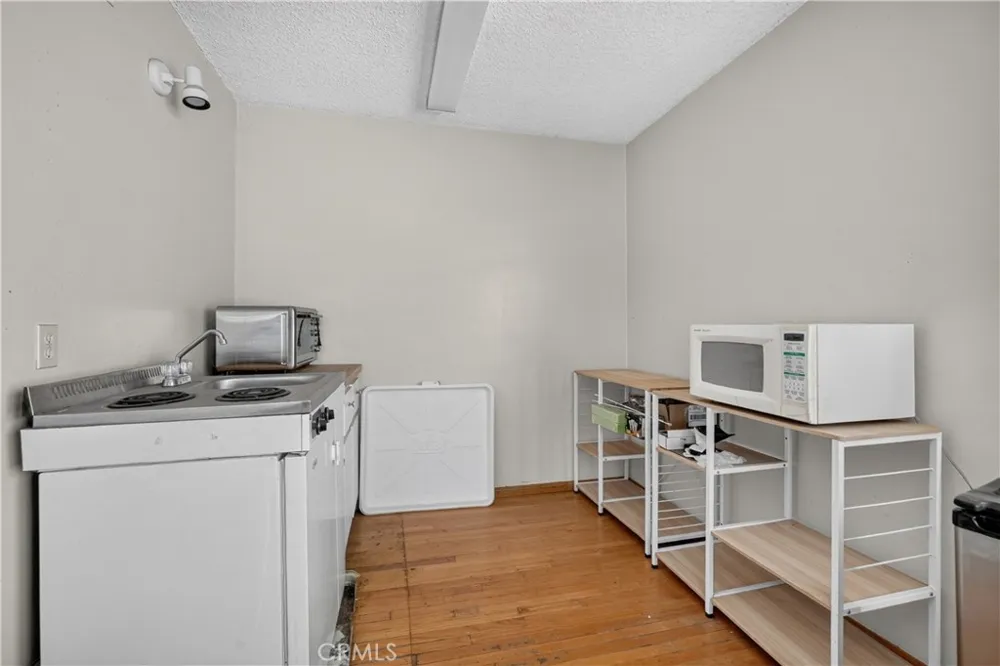 2418 S Buenos Aires Covina, CA 91724