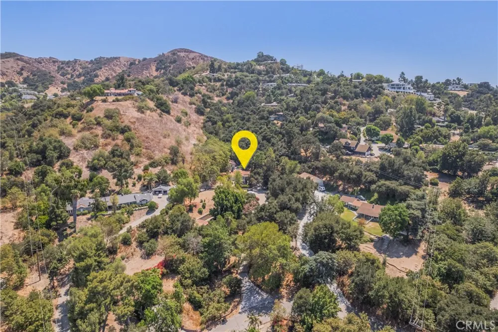 2418 S Buenos Aires Covina, CA 91724