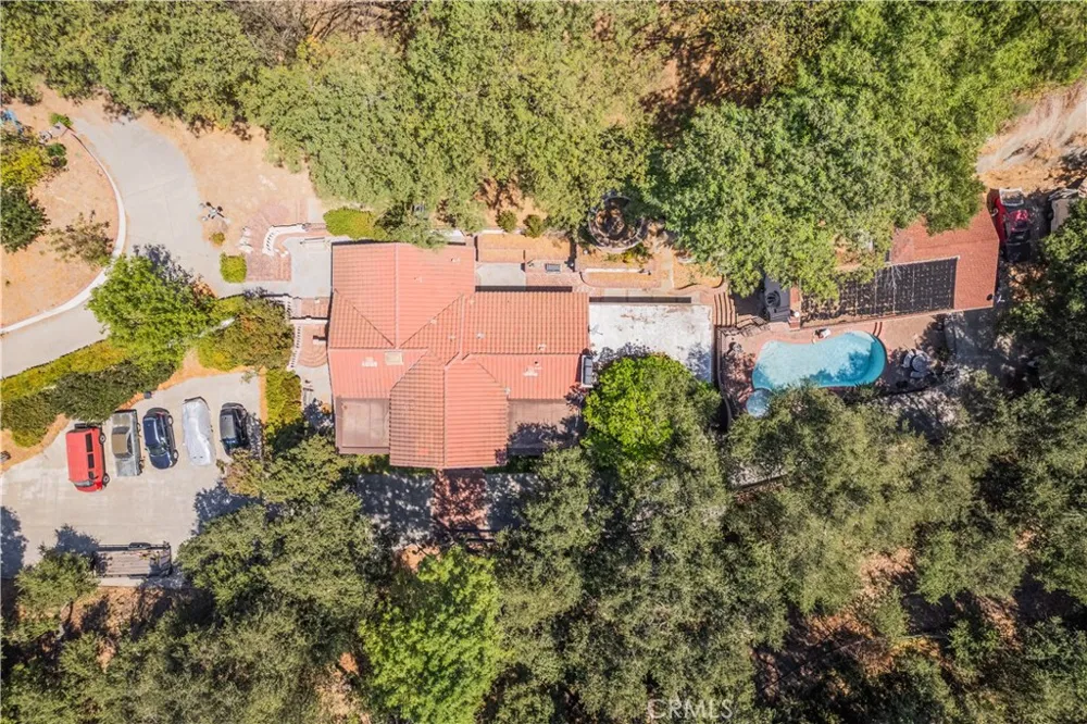 2418 S Buenos Aires Covina, CA 91724