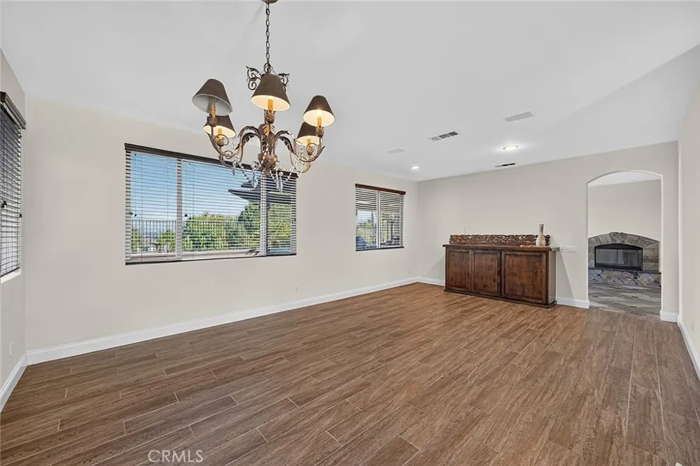 33320 Rhine Temecula, CA 92592