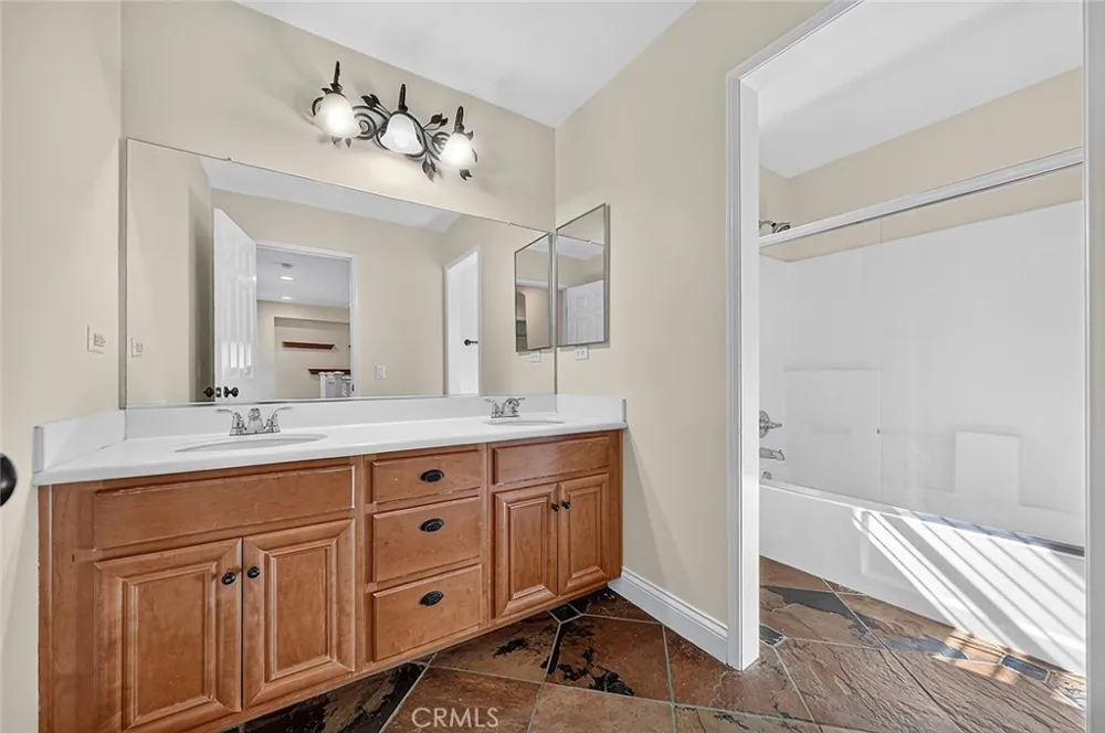 33320 Rhine Temecula, CA 92592