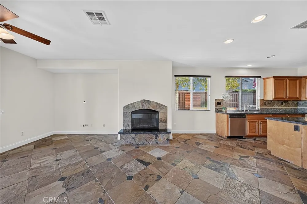 33320 Rhine Temecula, CA 92592