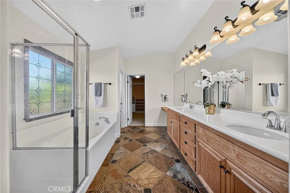 33320 Rhine Temecula, CA 92592