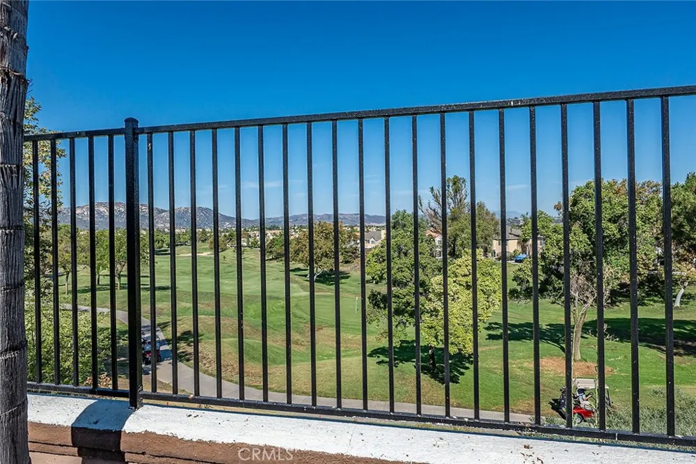 33320 Rhine Temecula, CA 92592