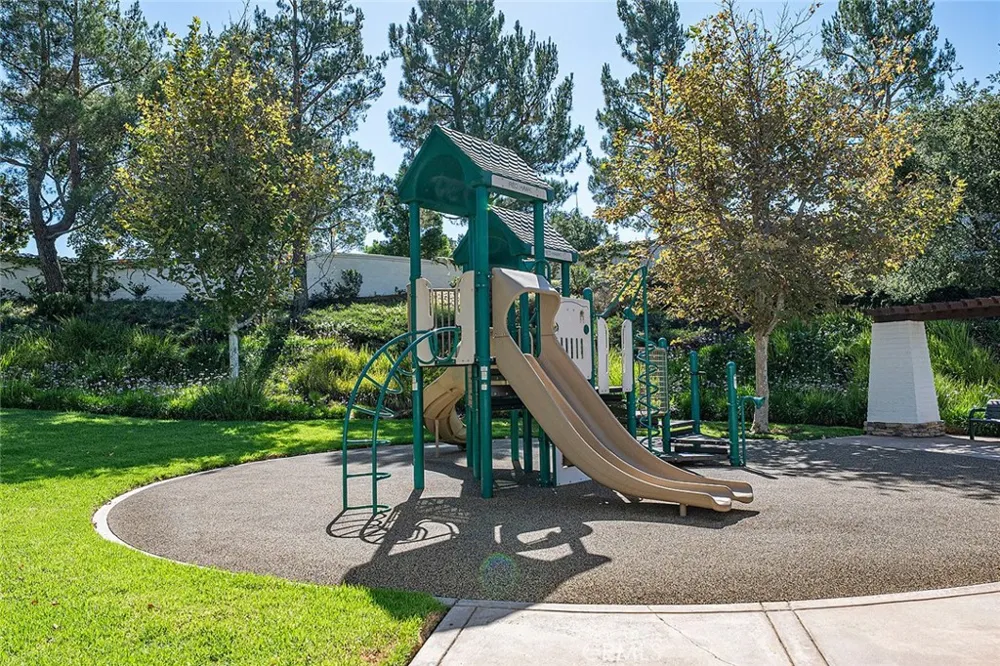 33320 Rhine Temecula, CA 92592
