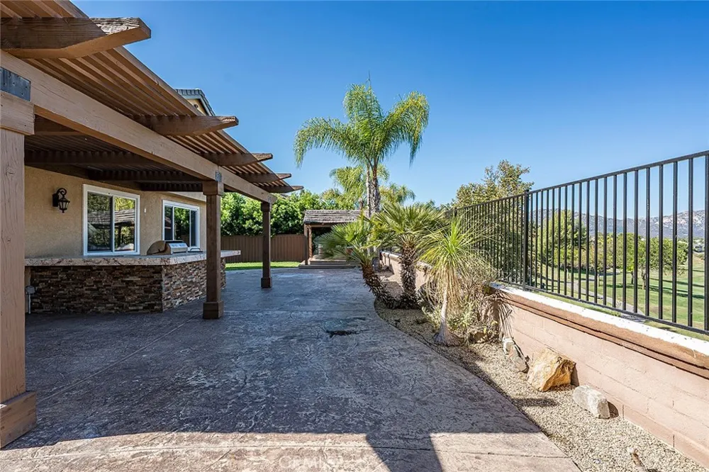 33320 Rhine Temecula, CA 92592