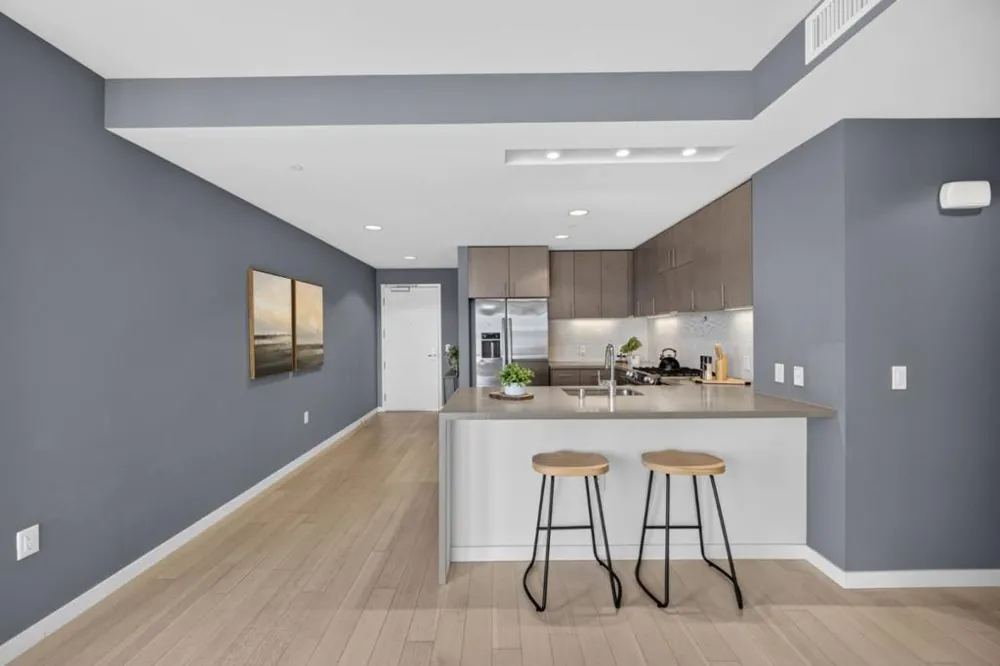 52 Innes Court #202 San Francisco, CA 94124