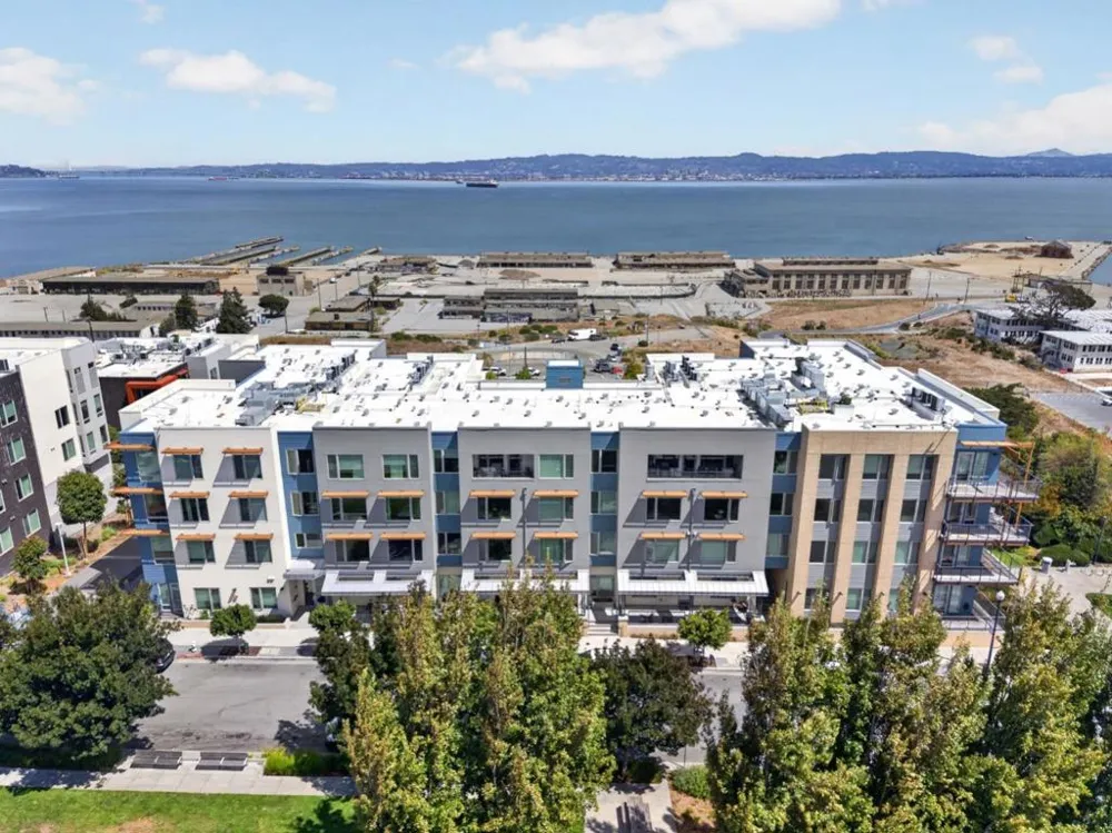 52 Innes Court #202 San Francisco, CA 94124