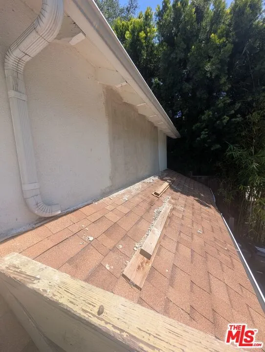 9699 Yoakum Drive Los Angeles, CA 90210