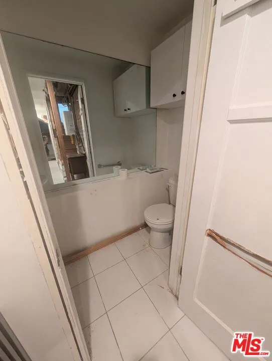 9699 Yoakum Drive Los Angeles, CA 90210