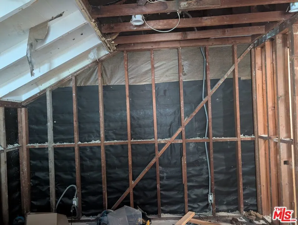 9699 Yoakum Drive Los Angeles, CA 90210