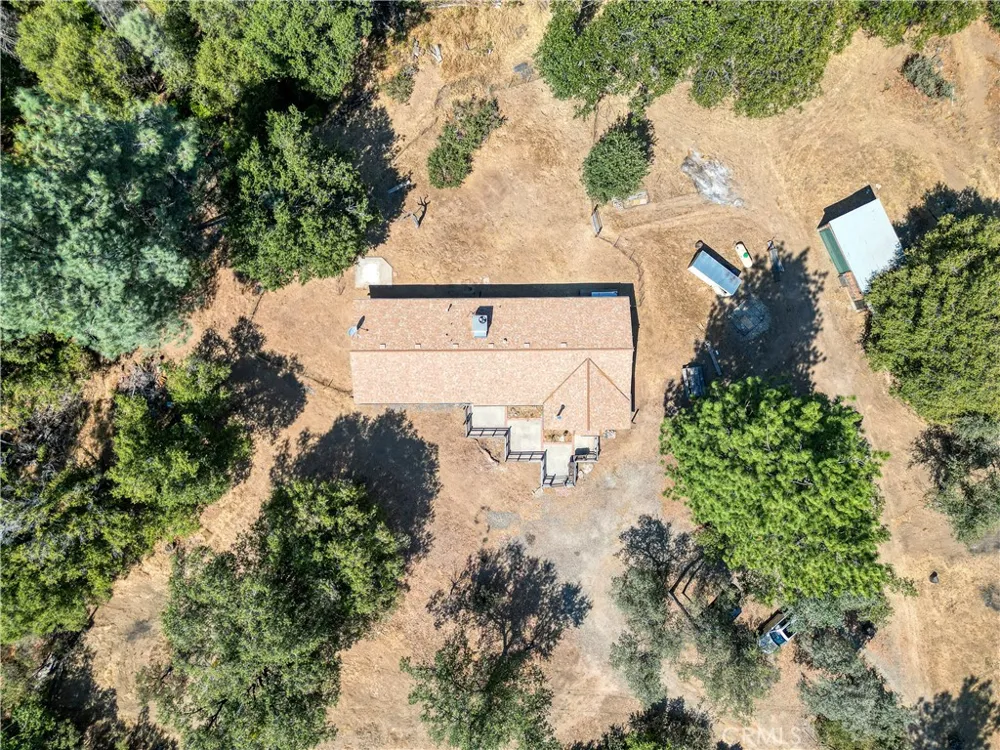 43696 Whispering Pines Drive Oakhurst, CA 93644