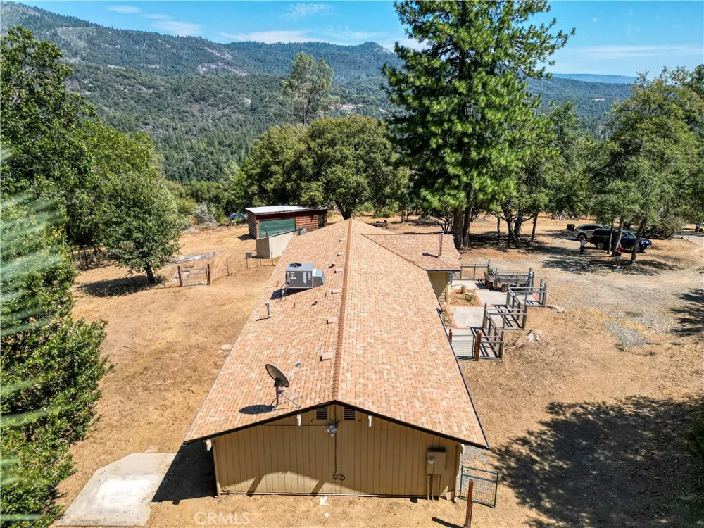 43696 Whispering Pines Drive Oakhurst, CA 93644