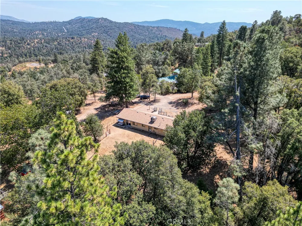43696 Whispering Pines Drive Oakhurst, CA 93644