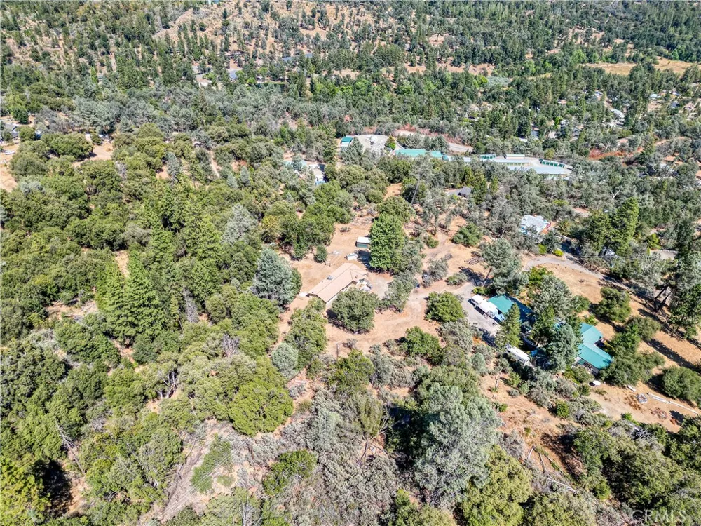43696 Whispering Pines Drive Oakhurst, CA 93644