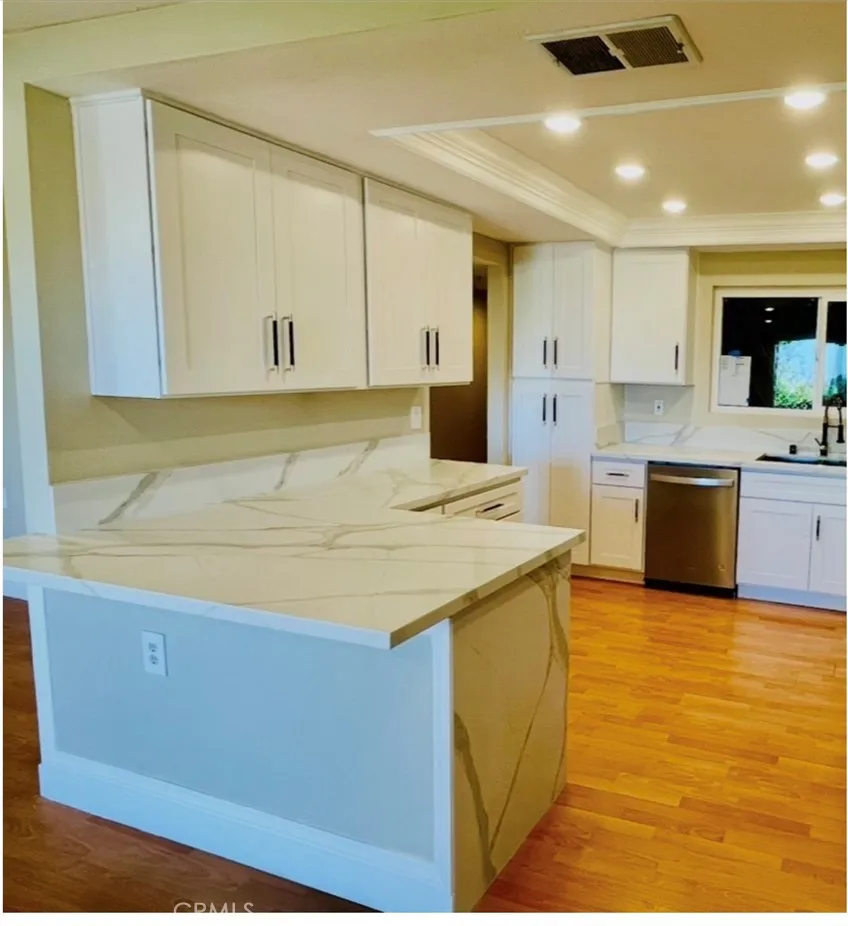 4001 Calle Sonora #2E Laguna Woods, CA 92637