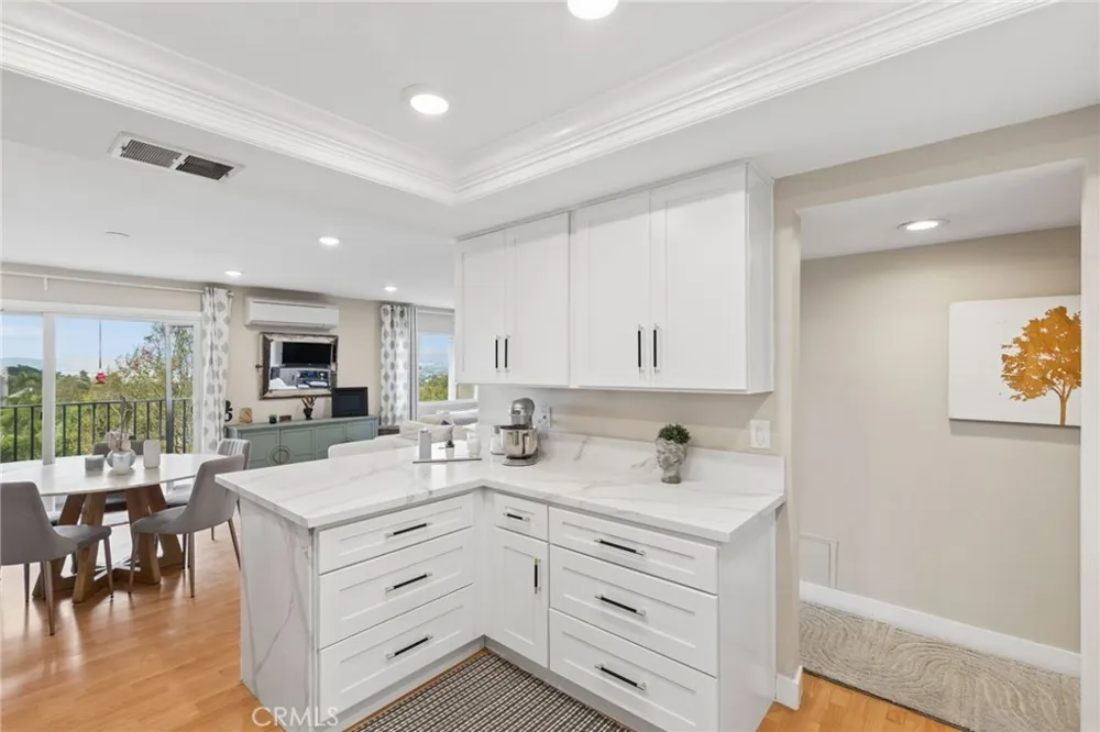 4001 Calle Sonora #2E Laguna Woods, CA 92637