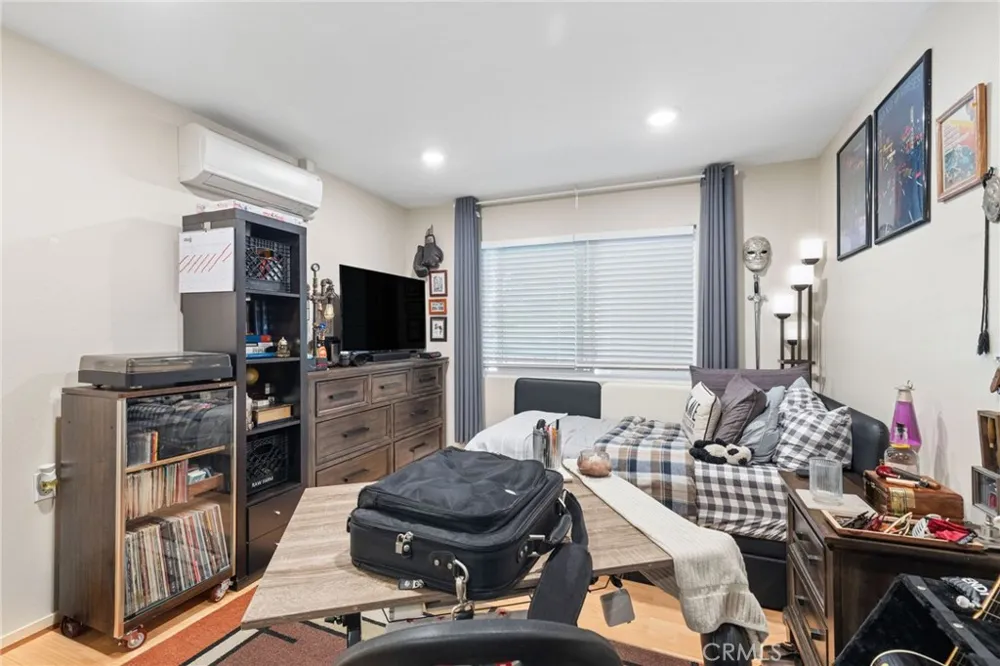 4001 Calle Sonora #2E Laguna Woods, CA 92637