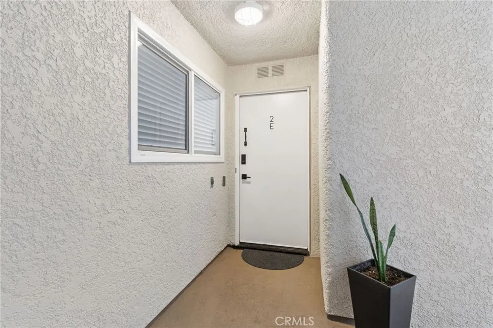4001 Calle Sonora #2E Laguna Woods, CA 92637