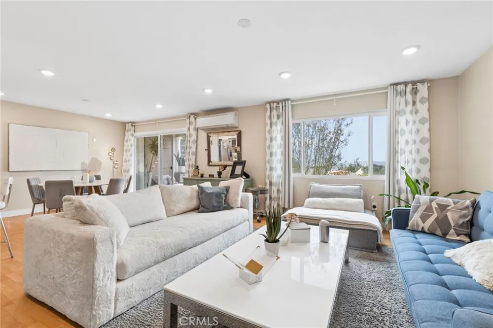 4001 Calle Sonora #2E Laguna Woods, CA 92637