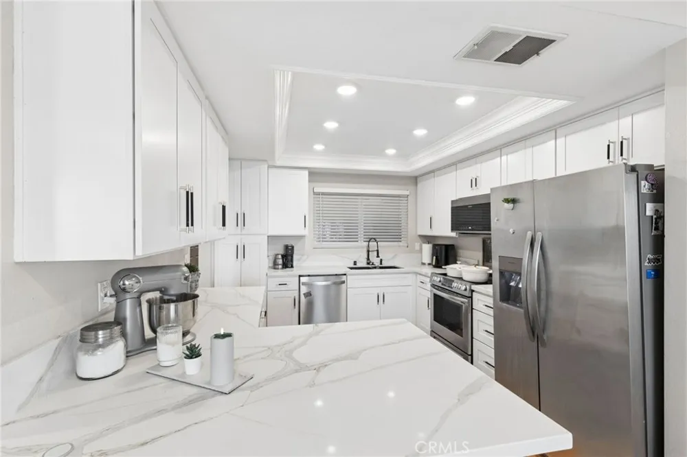 4001 Calle Sonora #2E Laguna Woods, CA 92637