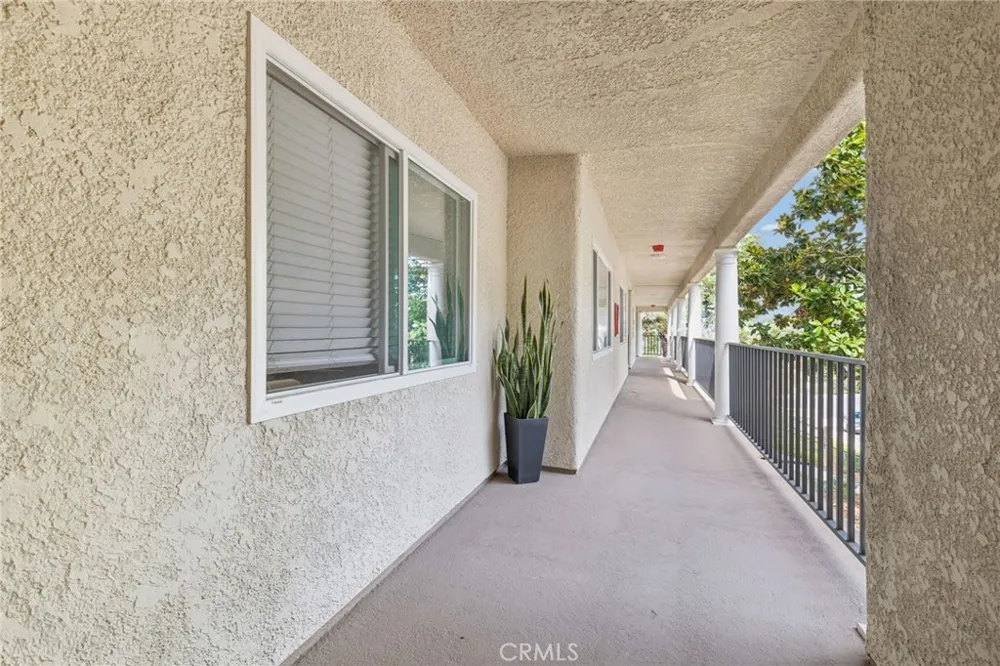4001 Calle Sonora #2E Laguna Woods, CA 92637