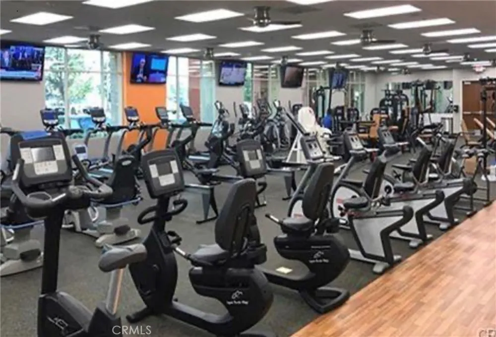 4001 Calle Sonora #2E Laguna Woods, CA 92637