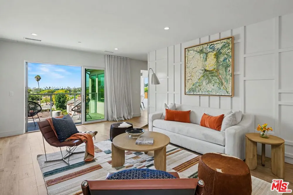 922 Berkeley Street Santa Monica, CA 90403