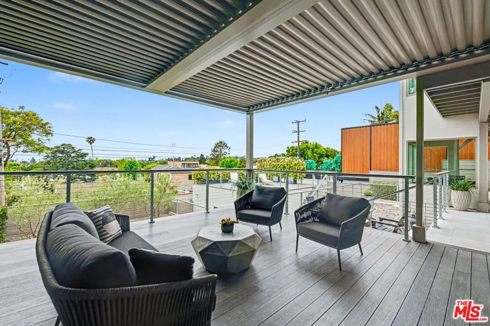 922 Berkeley Street Santa Monica, CA 90403