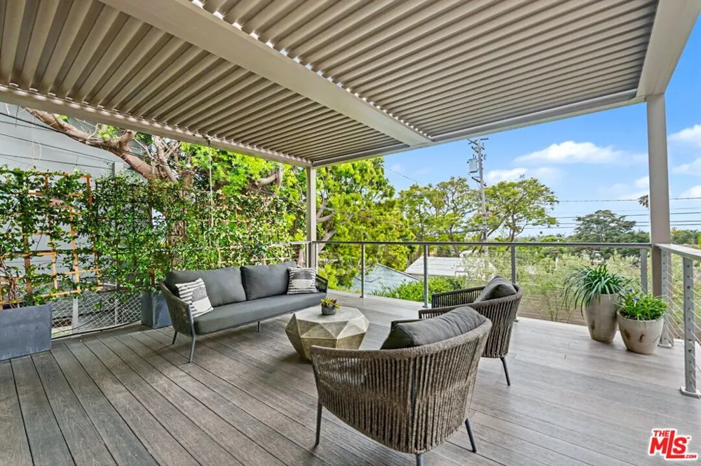 922 Berkeley Street Santa Monica, CA 90403