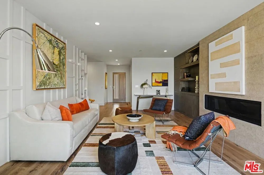 922 Berkeley Street Santa Monica, CA 90403