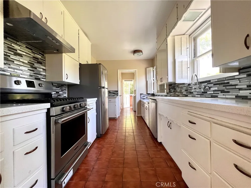 1855 Sharon San Marino, CA 91108