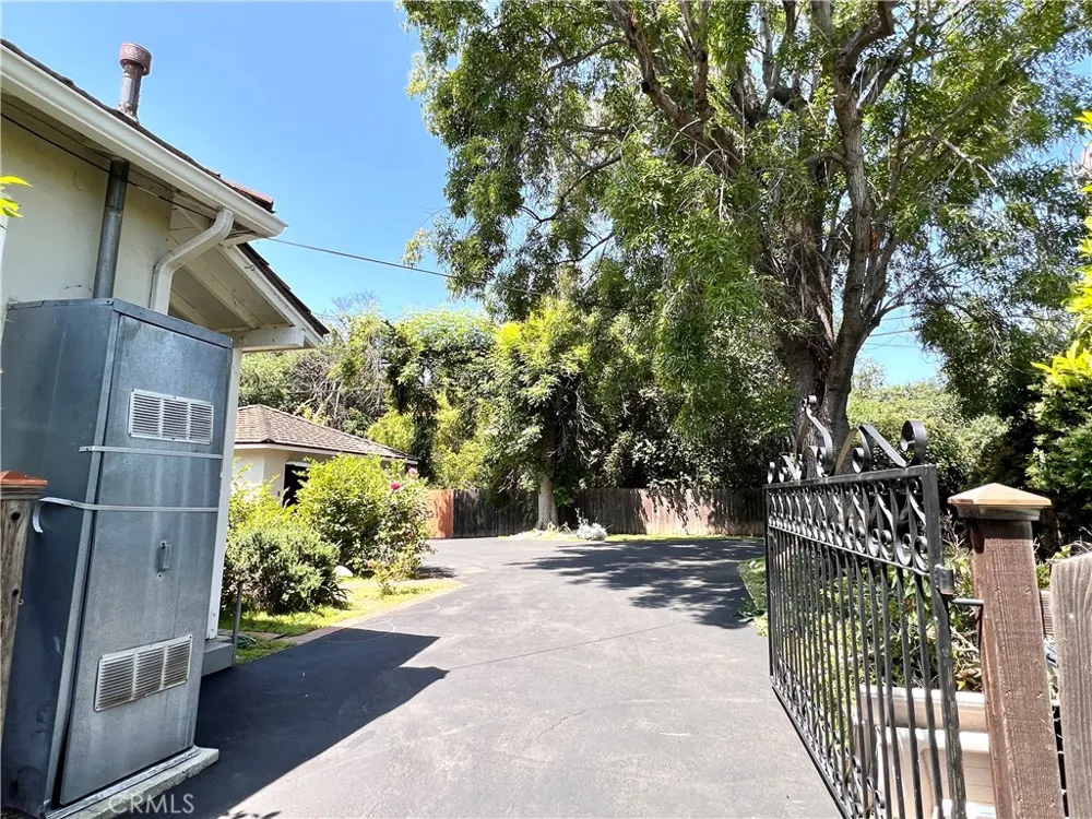 1855 Sharon San Marino, CA 91108