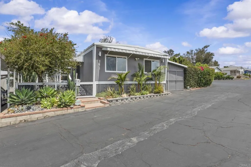 351 E Bradley Ave Spc 141 El Cajon, CA 92021