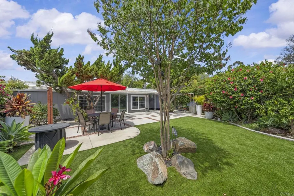 351 E Bradley Ave Spc 141 El Cajon, CA 92021