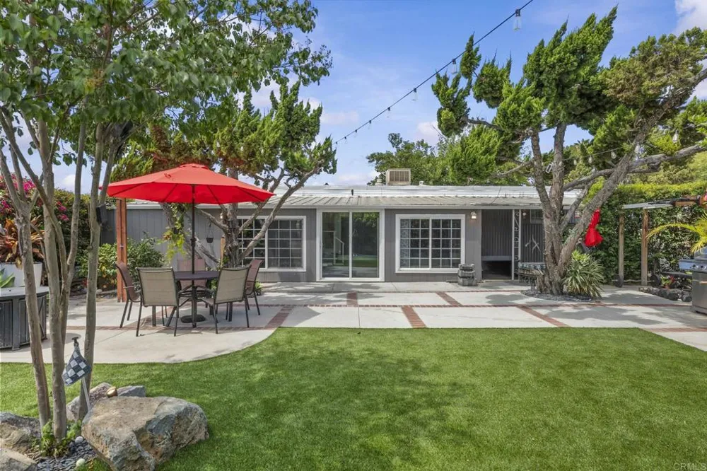 351 E Bradley Ave Spc 141 El Cajon, CA 92021